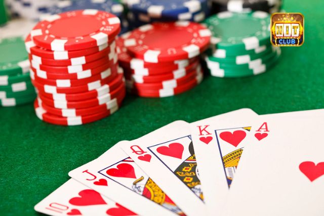 Luật chơi poker qua các vòng giúp người chơi chiến thắng