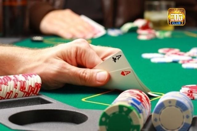 Tìm hiểu về poker, cách xếp hạng bài poker